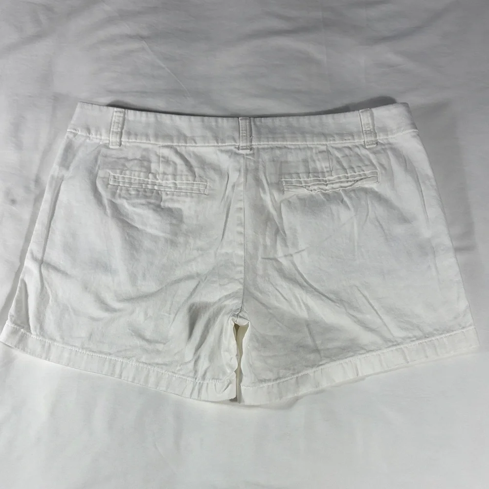 J. Crew womens white basic flat front 5" inseam Bermuda shorts - size 14 - Picture 3 of 10